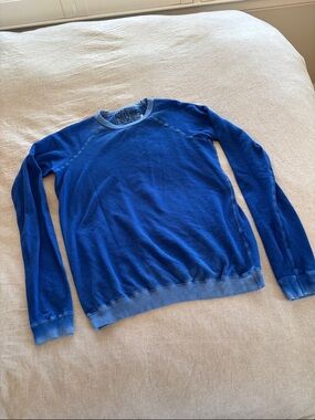 Free City sweatshirt